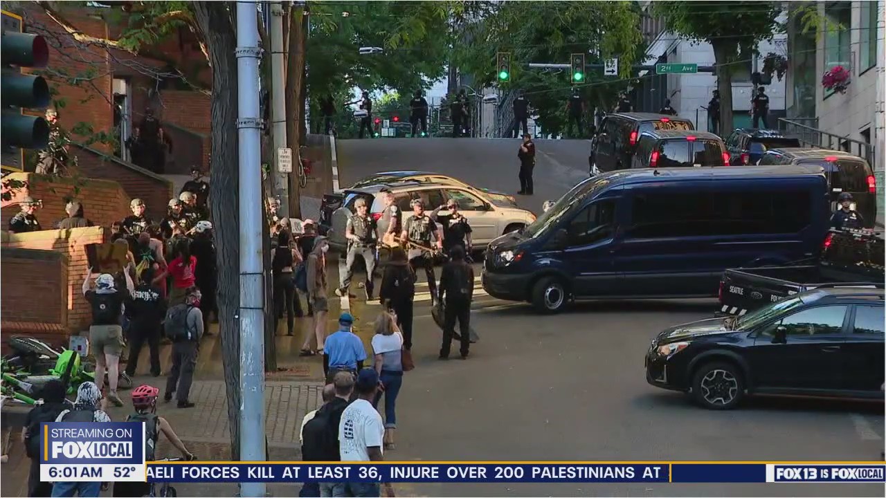 Protesters barricade ICE building in Seattle