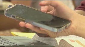 Mpls. school board weighs cell phone policy