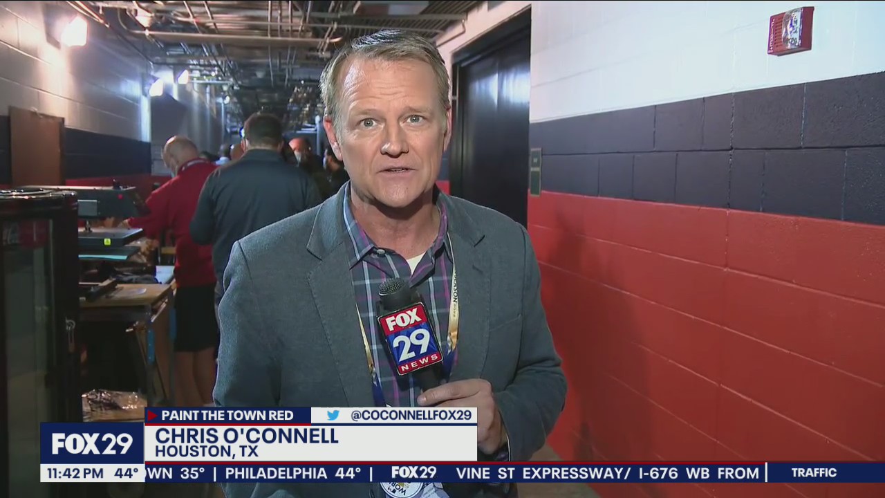 Houston Astros take Game 2; World Series comes to Philadelphia