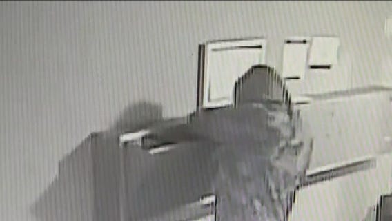 Thief targeting West Hollywood mailboxes