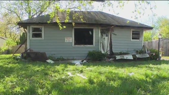 Home explosion in suburban Chicago leaves man critically injured