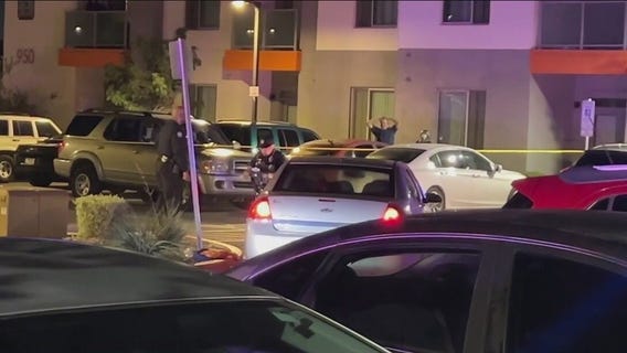 1 dead, 1 seriously hurt in downtown Phoenix apartment shooting