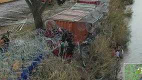 Texas battles President Biden over border