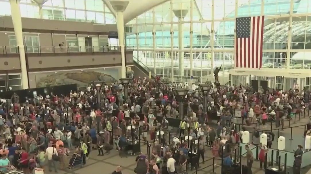 TSA estimates record Thanksgiving travel period