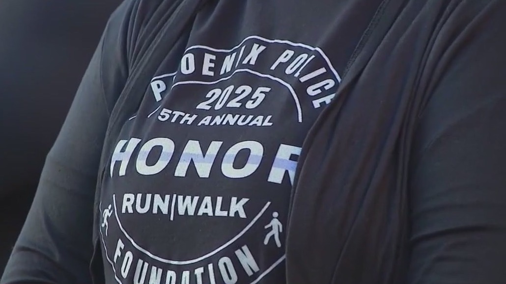 Hundreds run in Phoenix to honor fallen officers