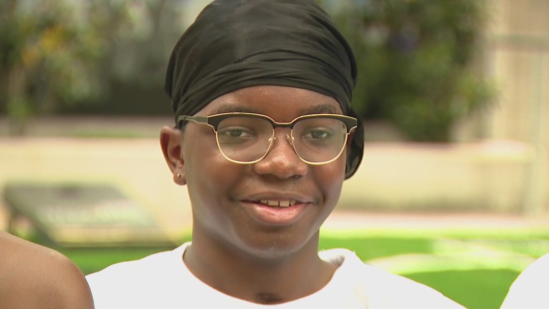 Missouri City teen killed in car accident survives and thrives