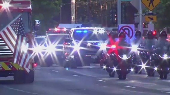 Gunman starts fire, fatally shot 2 firefighters