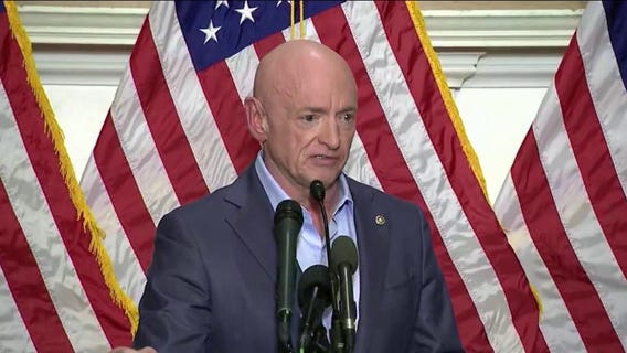 Mark Kelly censured over 'illegal orders' video