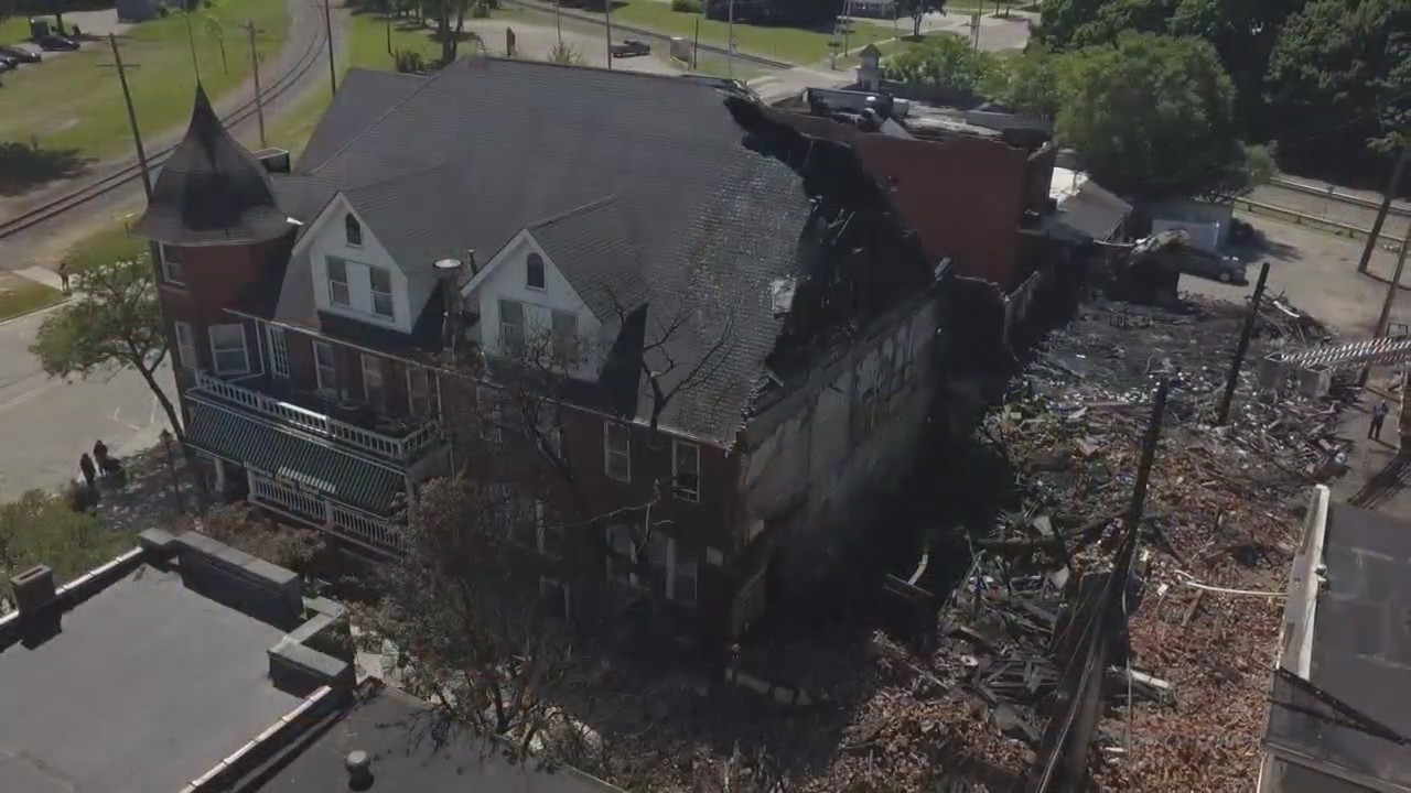 Dispute over mere inches stops Holly Hotel reconstruction