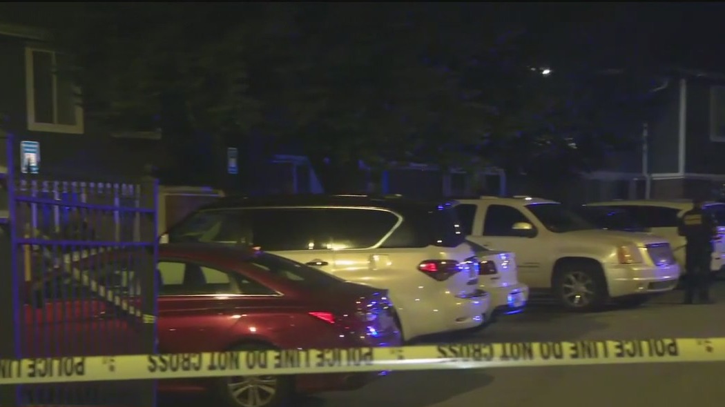 Shooting in southwest Atlanta apartment complex | FOX 5 Atlanta