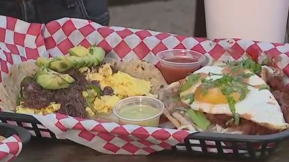 National Taco Day: Vecinos Tacos