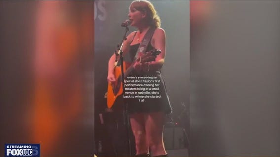 Taylor Swift surprise performance