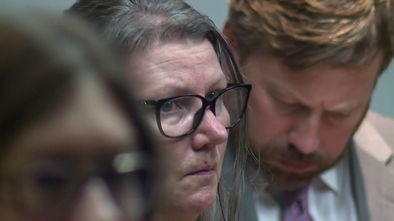 'We are on the run again': Jennifer Crumbley texts friend after Oxford shooting