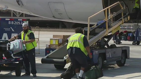 How tarmac workers at Sky Harbor stay safe while working in extreme heat
