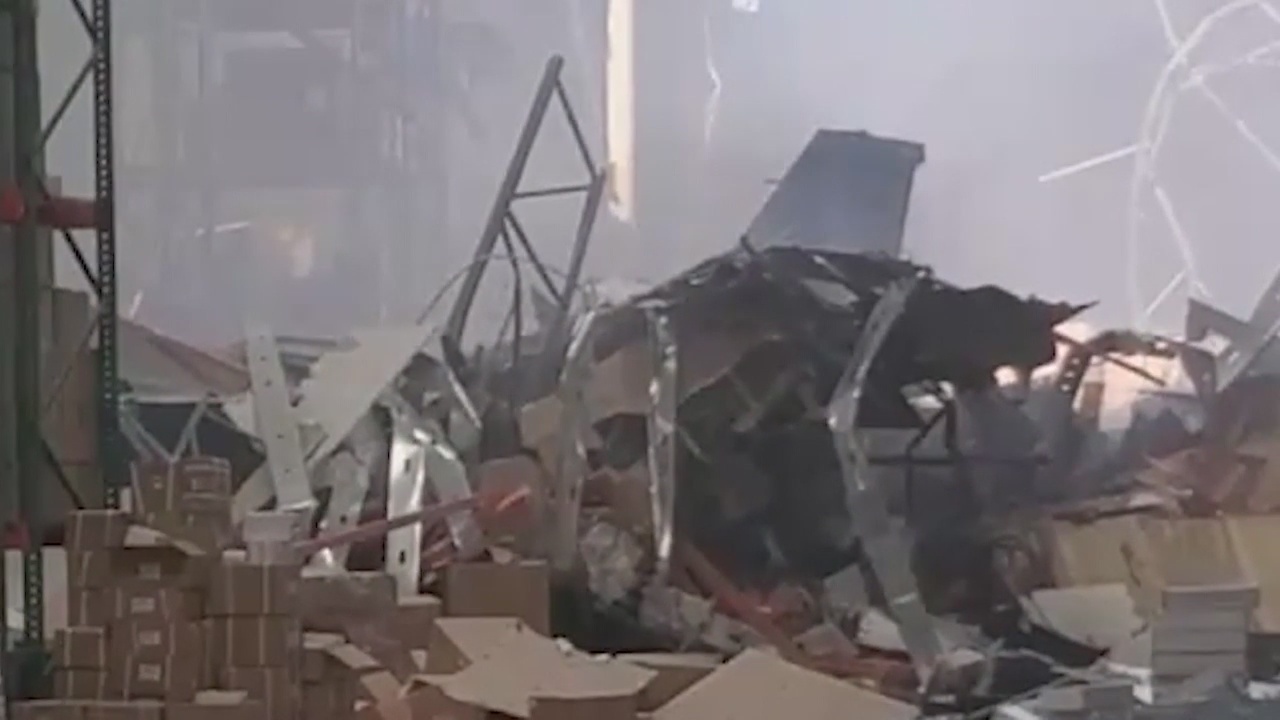 F-16 fighter jet crashes in Riverside