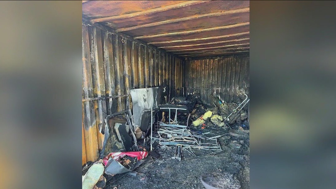 Chicago youth football, cheer organization in dire need of support after fire destroys equipment