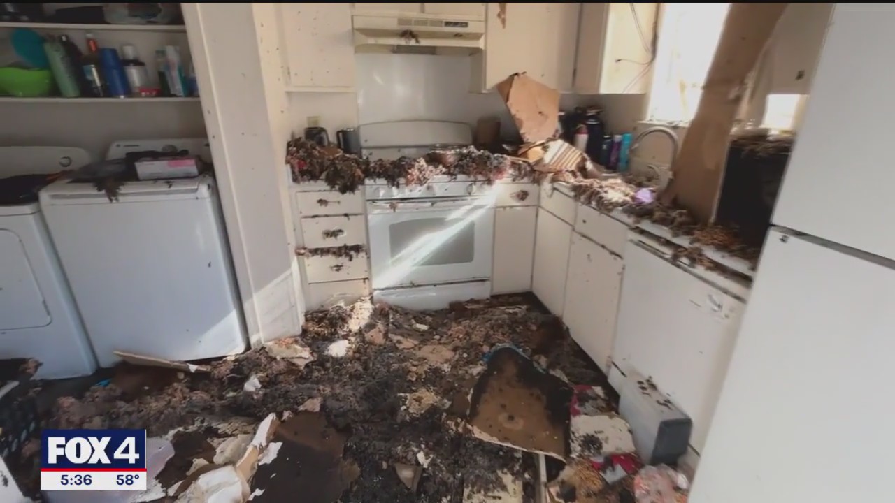 3-alarm fire in apartment building displaces residents