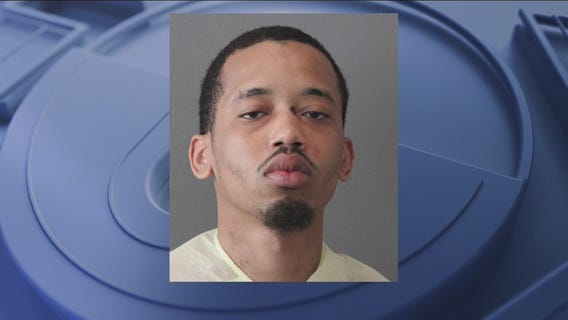 Man charged in connection with Chicago cop's shooting death, new details revealed