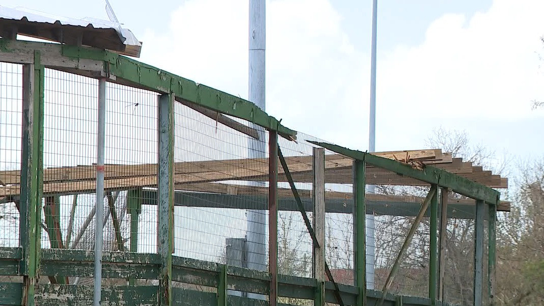 Delwood Park cleaning up after severe storms
