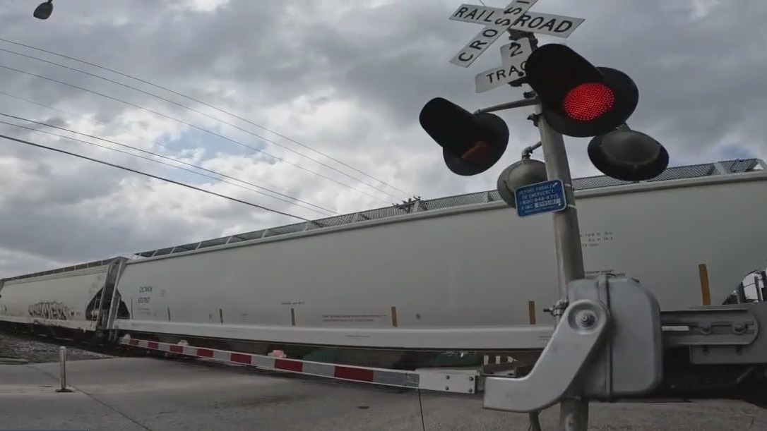 Houston residents still dealing with stopped trains