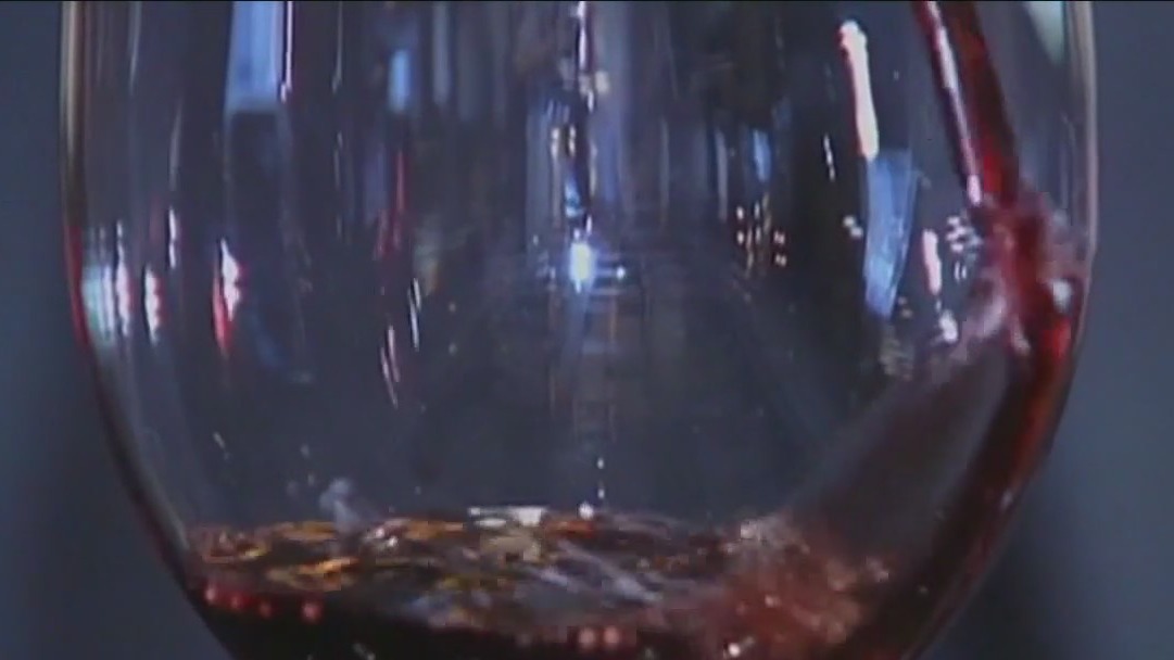 The pitfalls and false promises of 'Mommy wine' culture