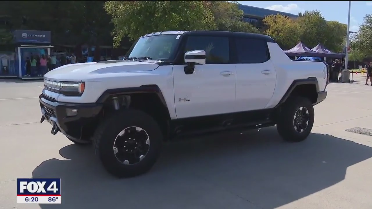 GM shows off EV vehicles at Arlington event