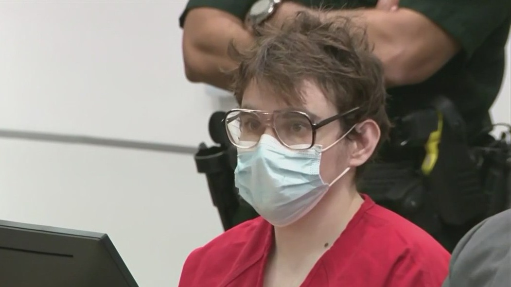 'Does not deserve to live amongst us': Families confront Parkland killer at sentencing