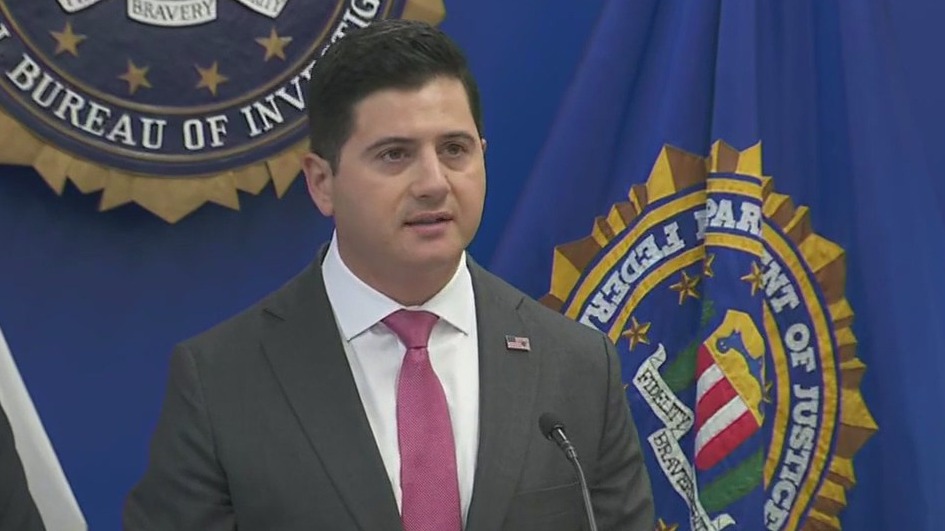 4 arrested for credible terrorist threat in LA: FBI