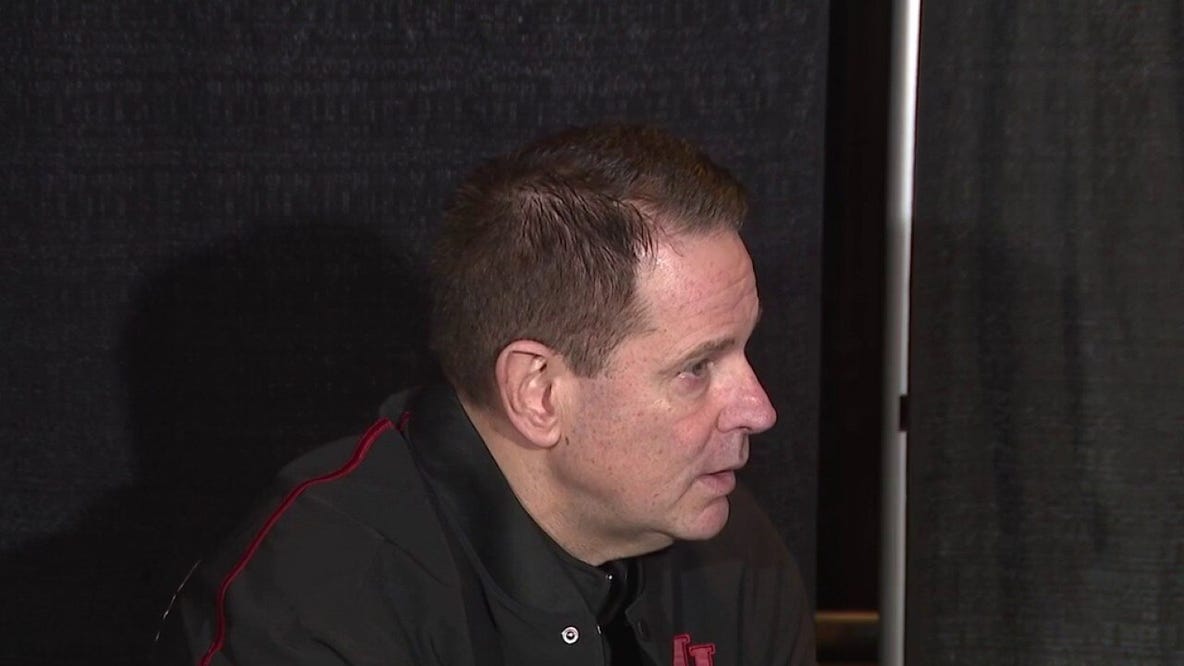  Indiana head coach Curt Cignetti speaks ahead of semi-finals