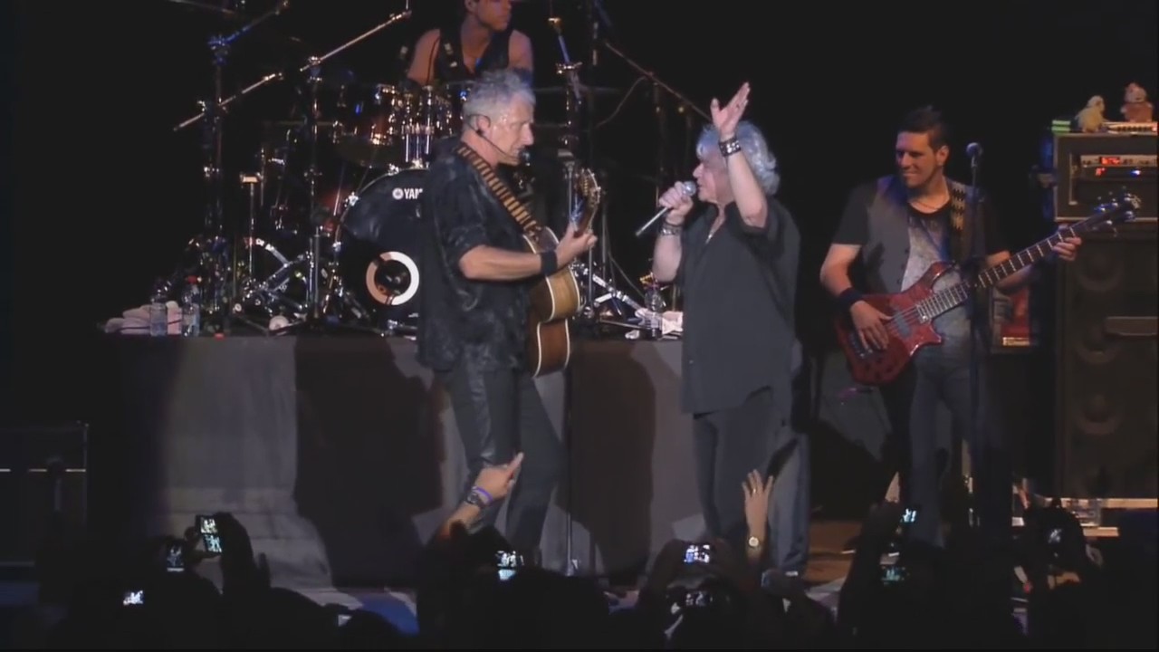 Deena goes one on one with Air Supply's Graham Russell ahead of Detroit concert