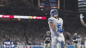 Detroit Lions wrangle Dallas Cowboys for second straight year; win 44-30