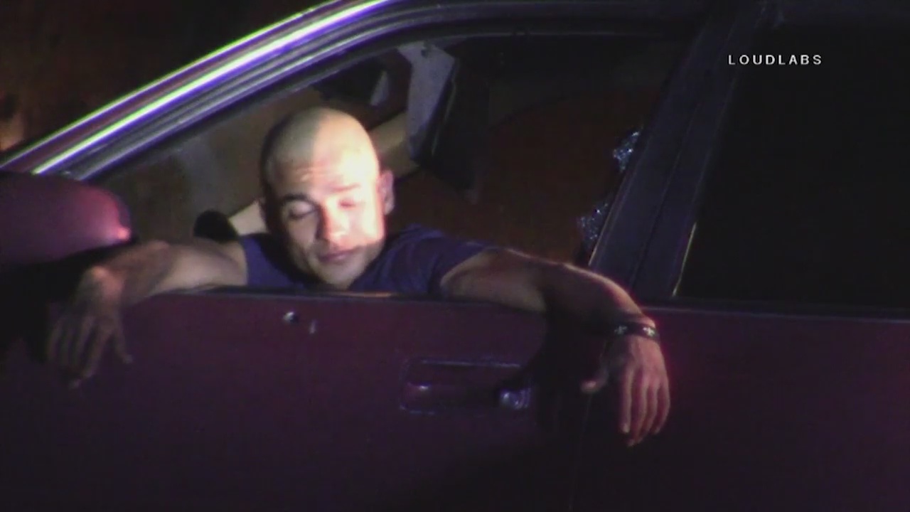 Carjacking suspect shot with rubber bullets in Long Beach after chase