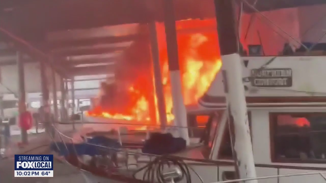 Witness recounts large boat fire at Seattle marina