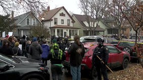 Federal raid in St. Paul draws protests