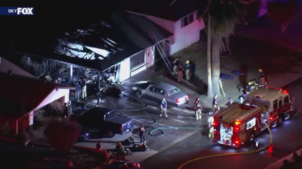 Multiple residents displaced in Phoenix house fires