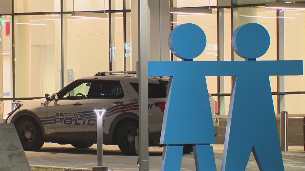Two kids found dead in van at Hollywood Casino | FOX 2 Detroit