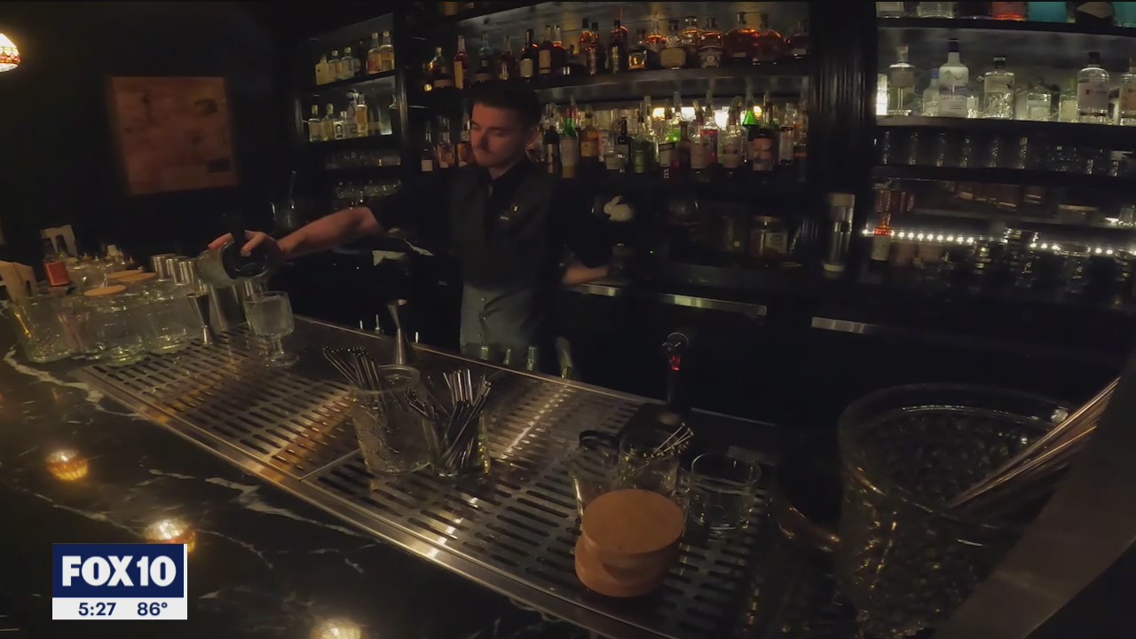 Gilbert business offers 1920s vibe and unique cocktail menu