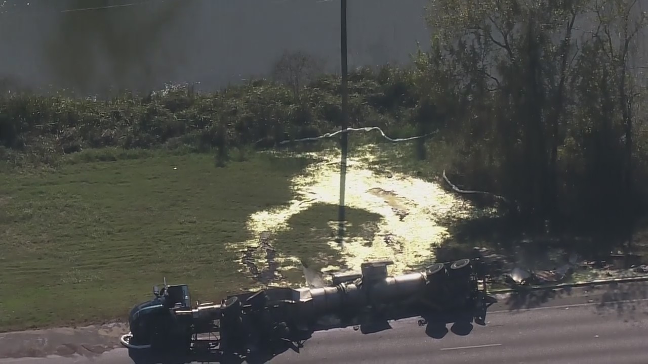 RAW: HAZMAT spill on SH 35 in Brazoria County