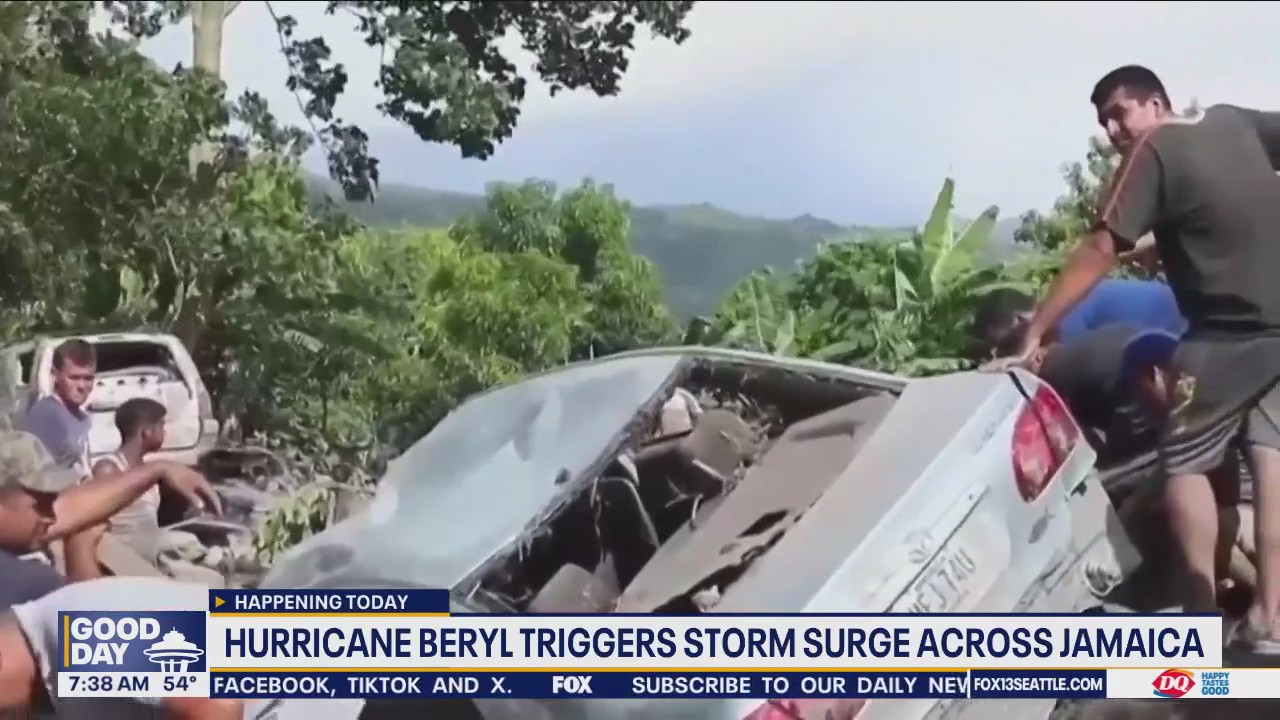 Hurricane Beryl triggers storm surge across Jamaica