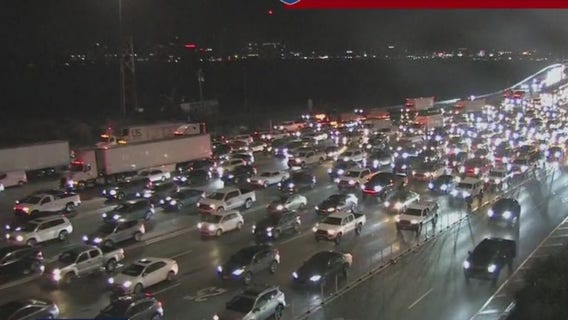 Crashes start to pile up in Bay Area rain