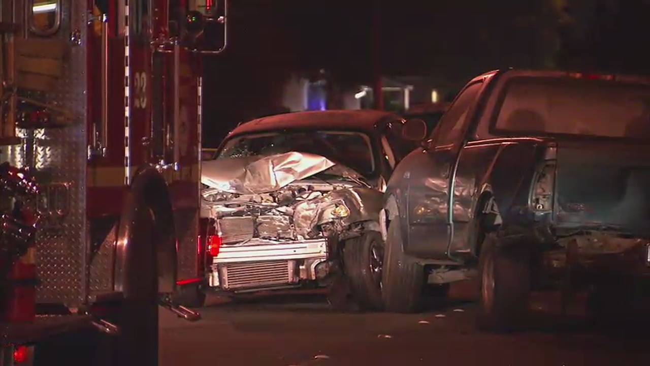 Evacuations ordered after carjacking suspect barricades inside Bellflower home