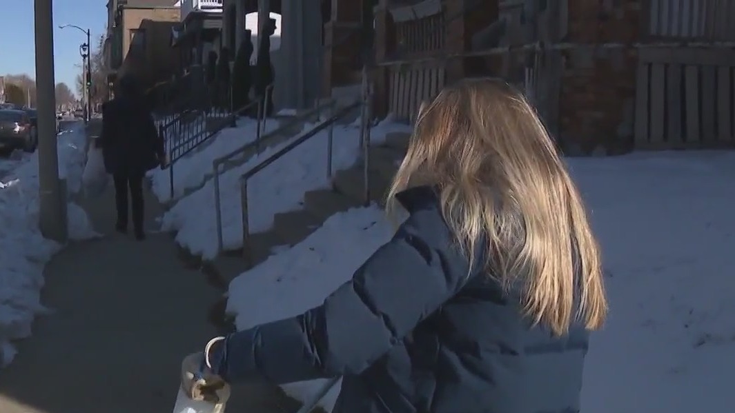 Milwaukee Riverwest couple cleans neighborhood, 'improving the space'