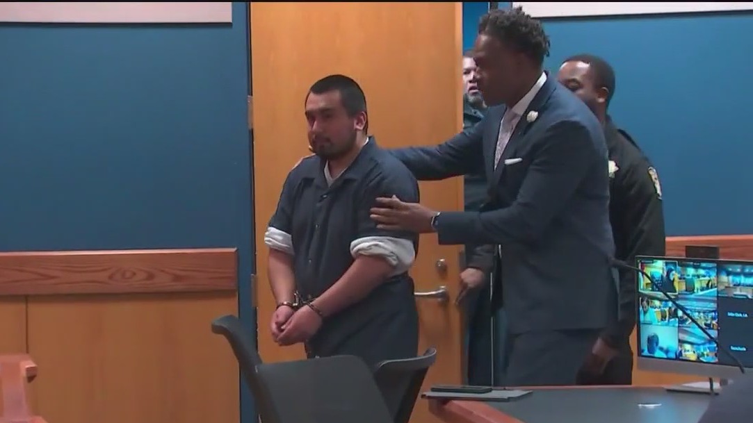 Man accused of killing Roswell police officer denied bond | FOX 5 Atlanta