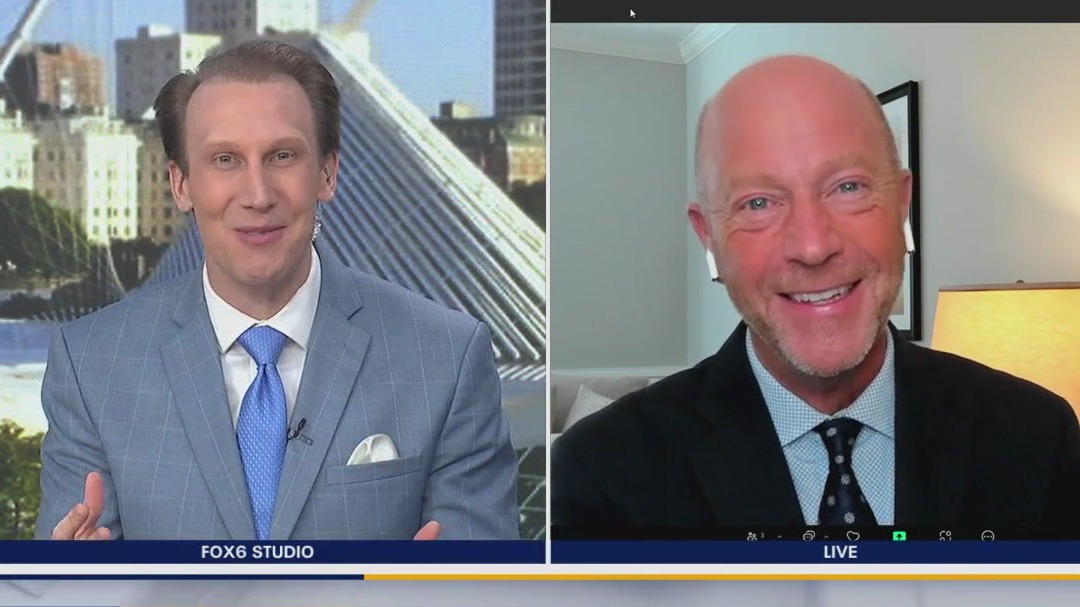 Tips to save money while dining out