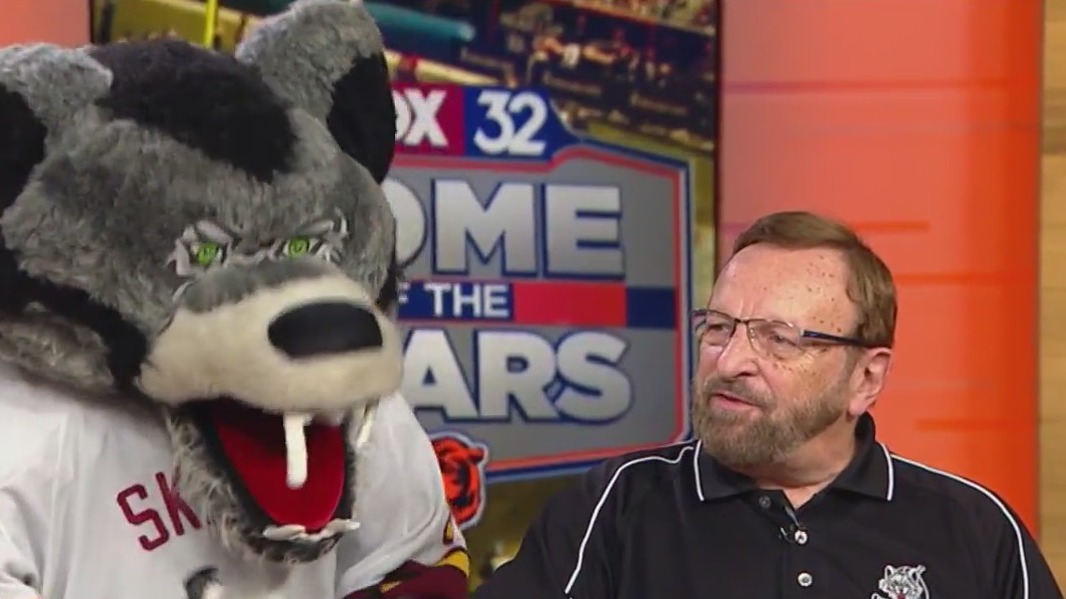 Chicago Wolves host 5th annual Salvation Army Red Kettle Game