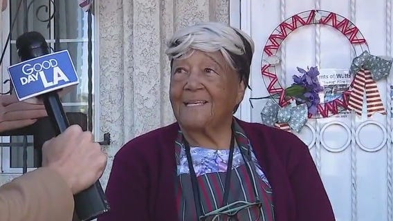 "Sweet Alice", at 91, hosts annual Thanksgiving giveaway