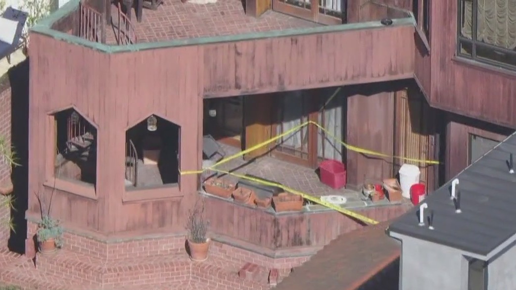 Man with baseball bat shot in Beverly Grove