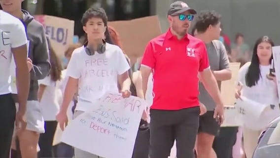 Judge releases teen detained by ICE