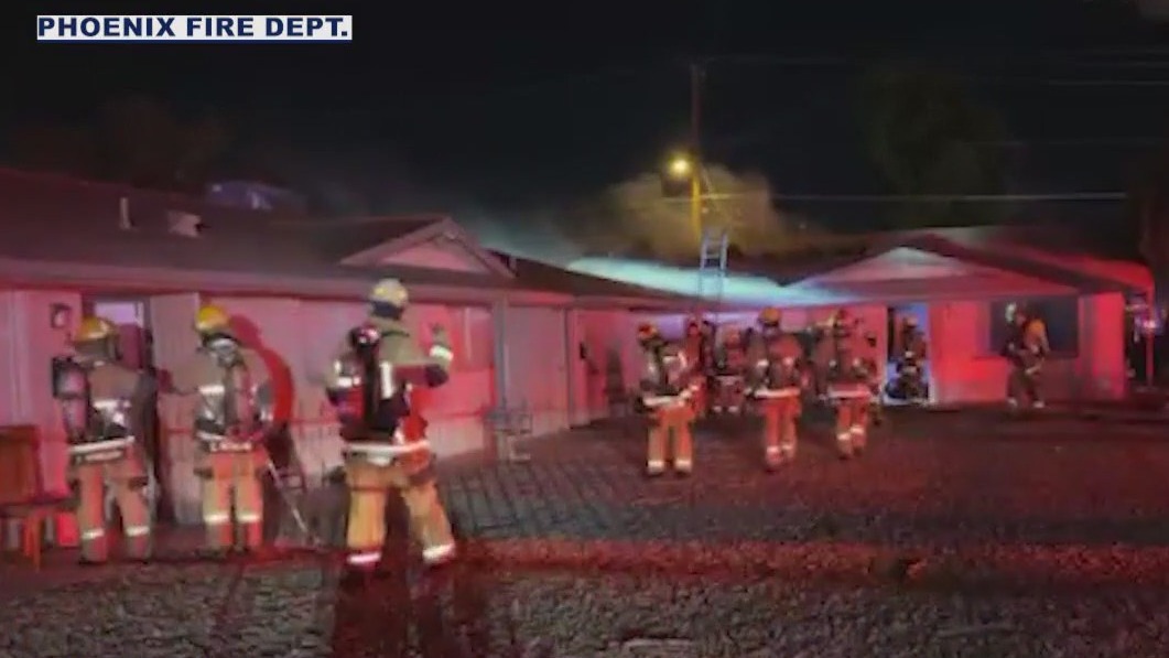 Fire breaks out at Phoenix 4-plex apartment building