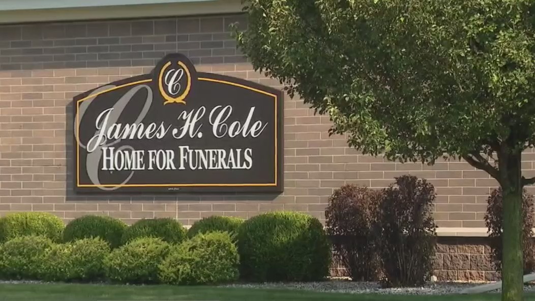 Detroit trial delayed for woman found alive in body bag